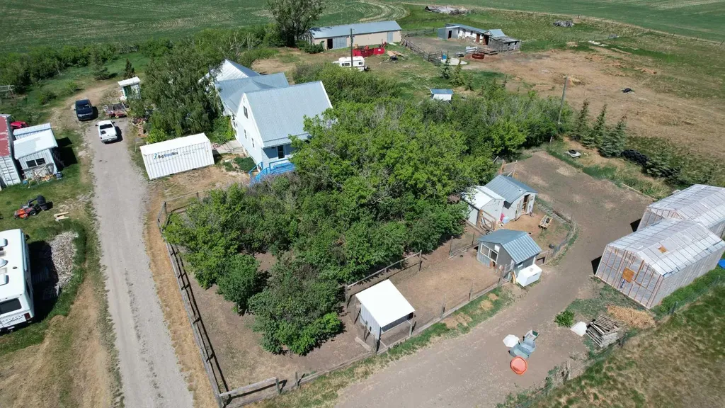 70078 Rr 253 Fort Macleod AB T0L0Z0