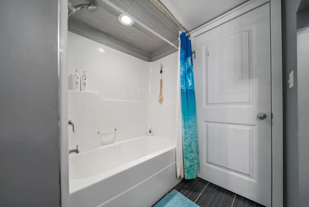 61 White Pelican Way Lake Newell Resort AB T1R 0X5