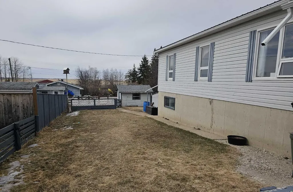 211 1st Avenue Torrington AB T0M 2B0
