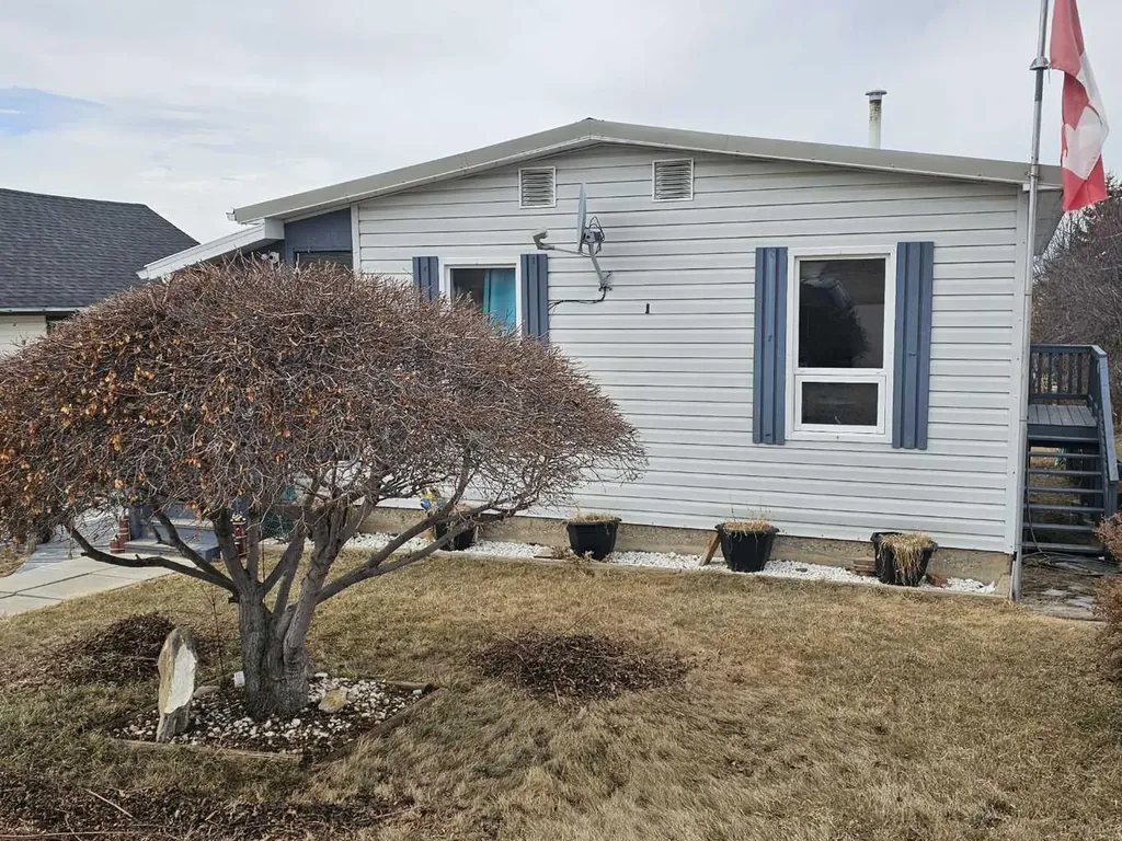 211 1st Avenue Torrington AB T0M 2B0