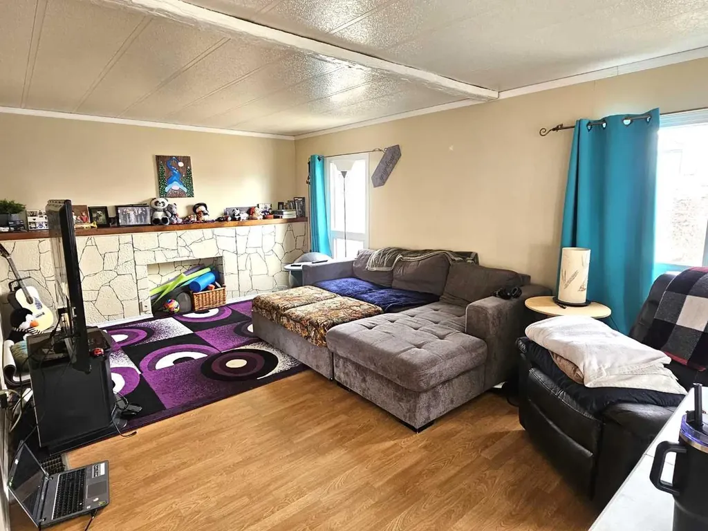 211 1st Avenue Torrington AB T0M 2B0
