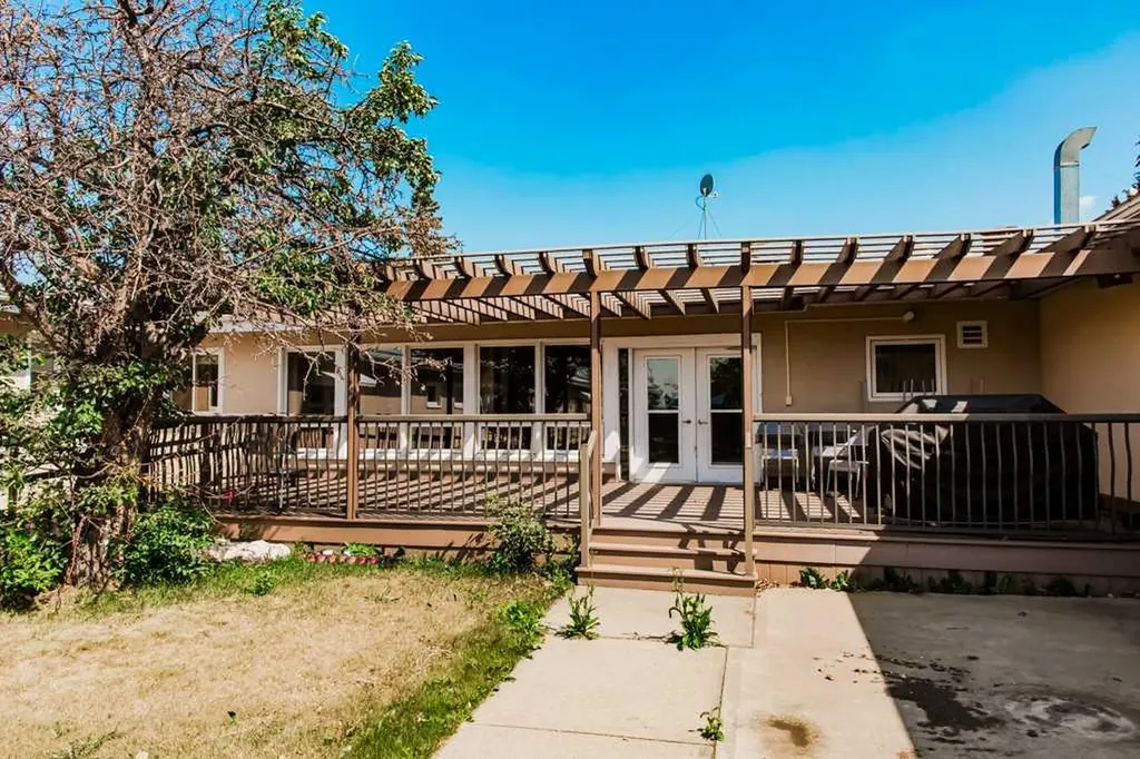 5230 44 Avenue Spirit River AB T0H 3G0