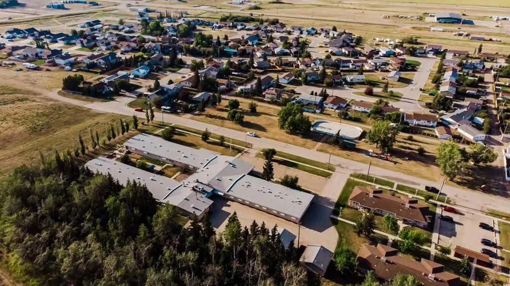 5230 44 Avenue Spirit River AB T0H 3G0