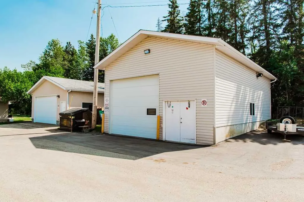 5230 44 Avenue Spirit River AB T0H 3G0