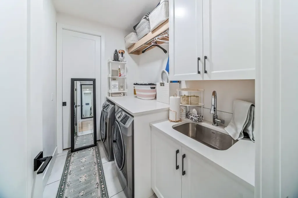 103 Aspen Summit Close SW Calgary AB T3H 6B3