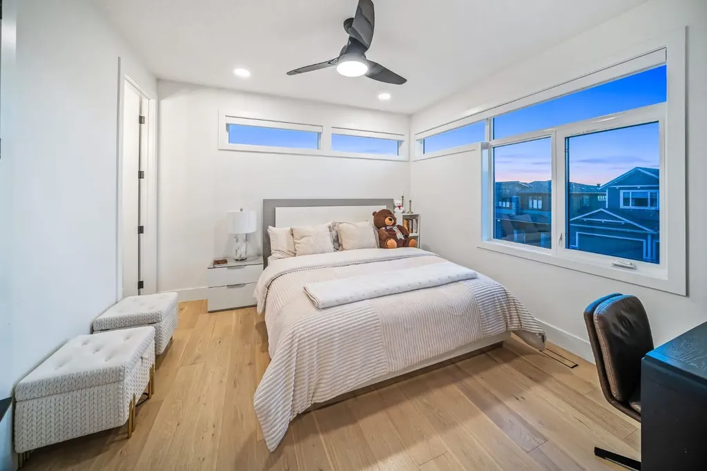 103 Aspen Summit Close SW Calgary AB T3H 6B3