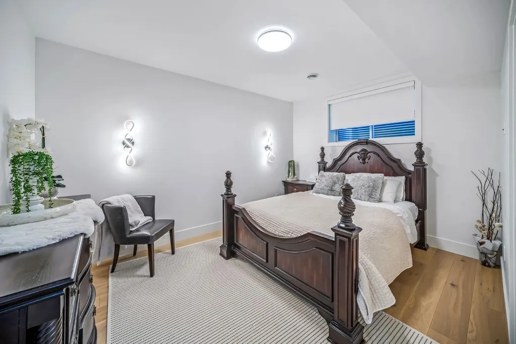103 Aspen Summit Close SW Calgary AB T3H 6B3