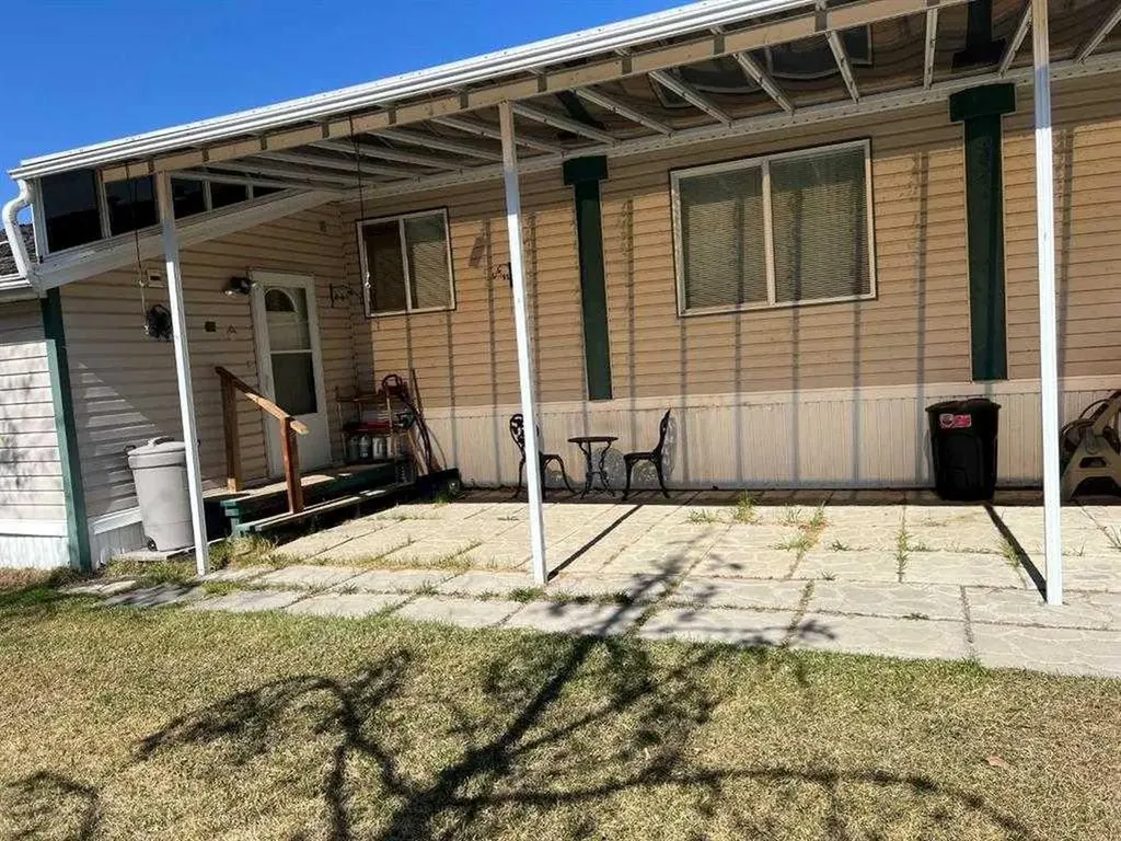 806 5 A Street Fox Creek AB T0H 1P0