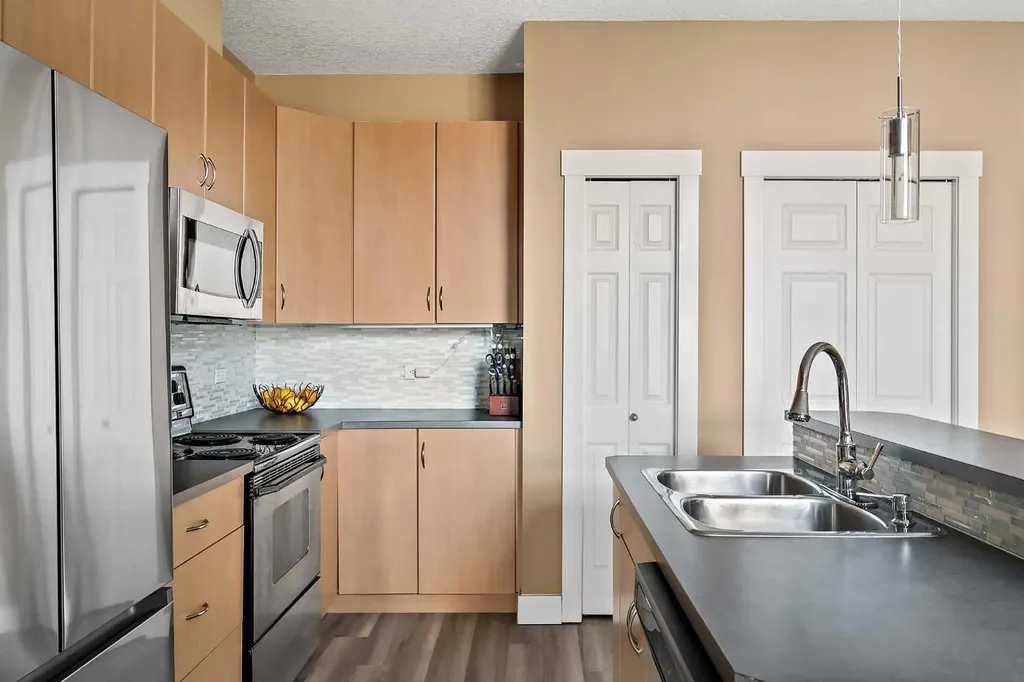 3501 15 Street SW Calgary AB T2T4A4