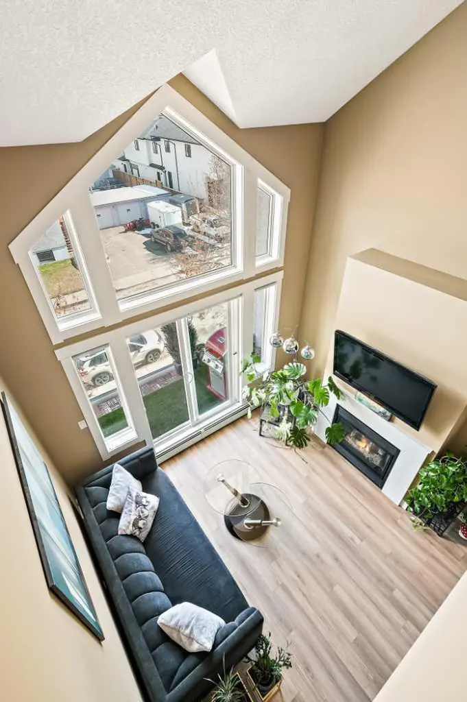 3501 15 Street SW Calgary AB T2T4A4