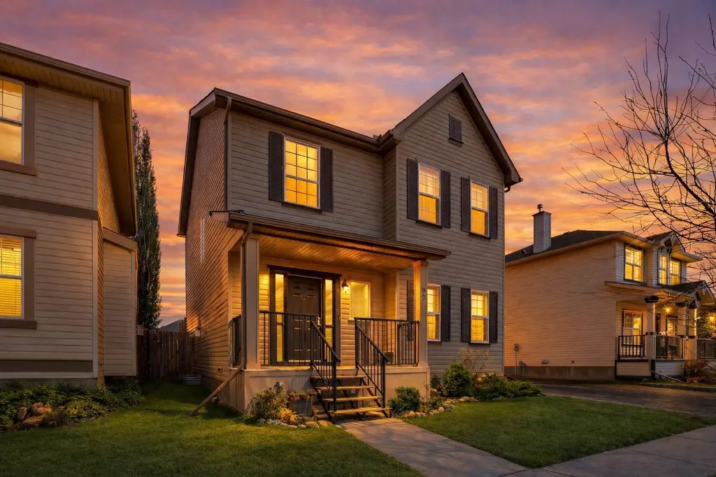 92 Prestwick Heath SE Calgary AB T2Z 4E4