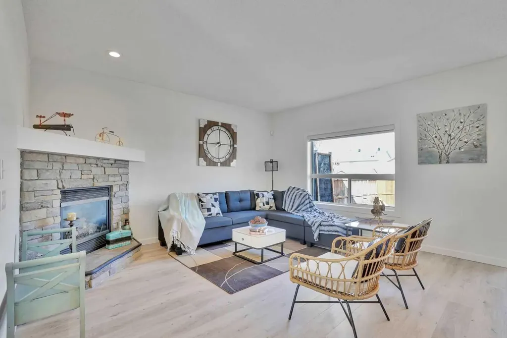 92 Prestwick Heath SE Calgary AB T2Z 4E4