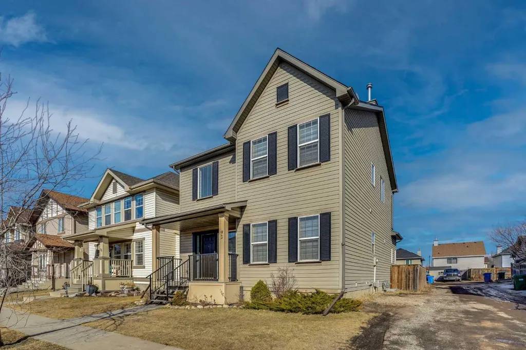 92 Prestwick Heath SE Calgary AB T2Z 4E4