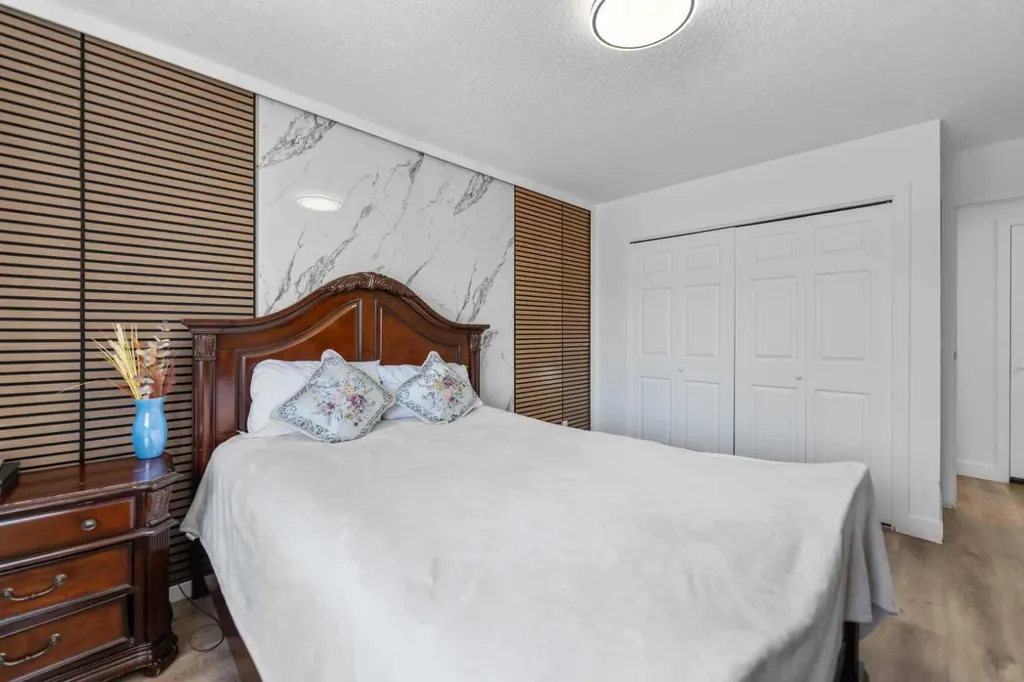 40 Pinecliff Close NE Calgary AB T1Y 4N5
