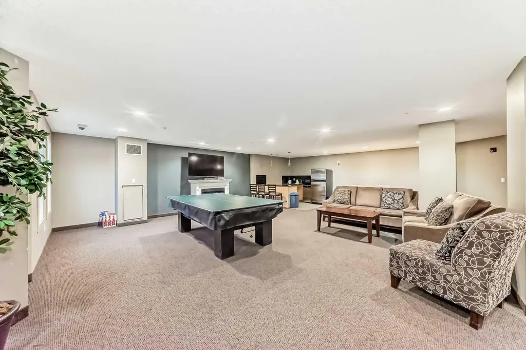 11811 Lake Fraser Drive SE Calgary AB T2J7J1