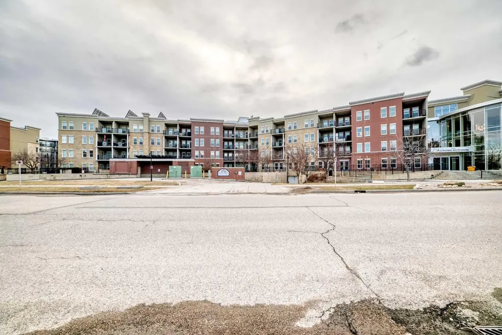 11811 Lake Fraser Drive SE Calgary AB T2J7J1