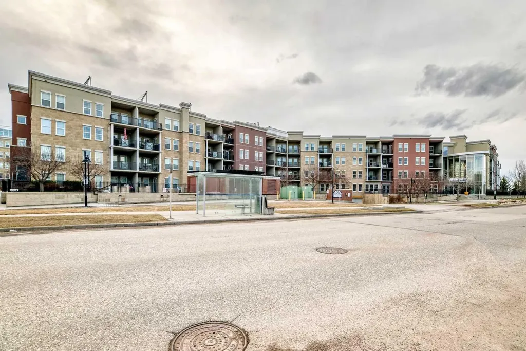 11811 Lake Fraser Drive SE Calgary AB T2J7J1