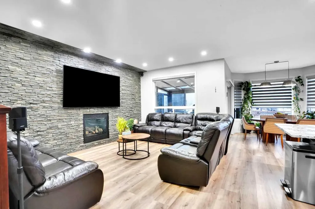 119 Panton Landing NW Calgary AB T3K 0W4