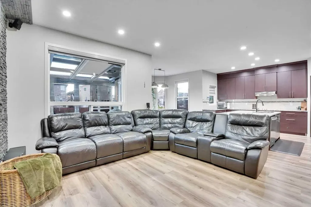 119 Panton Landing NW Calgary AB T3K 0W4