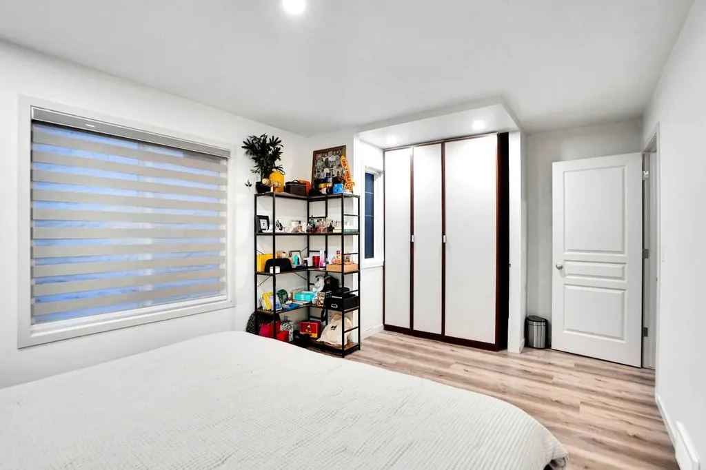 119 Panton Landing NW Calgary AB T3K 0W4