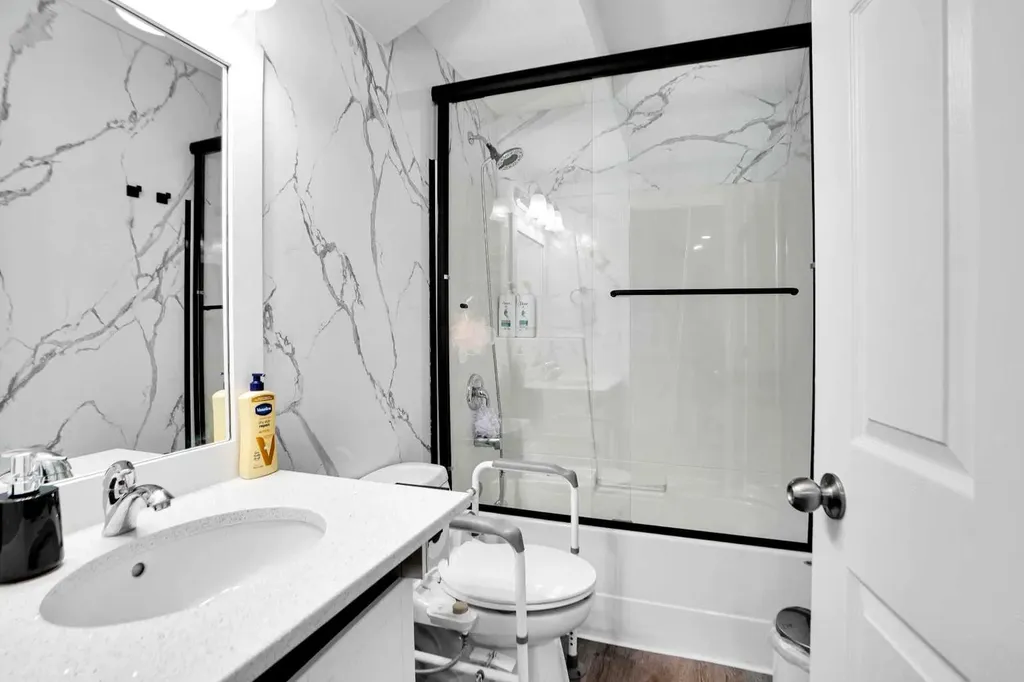 119 Panton Landing NW Calgary AB T3K 0W4