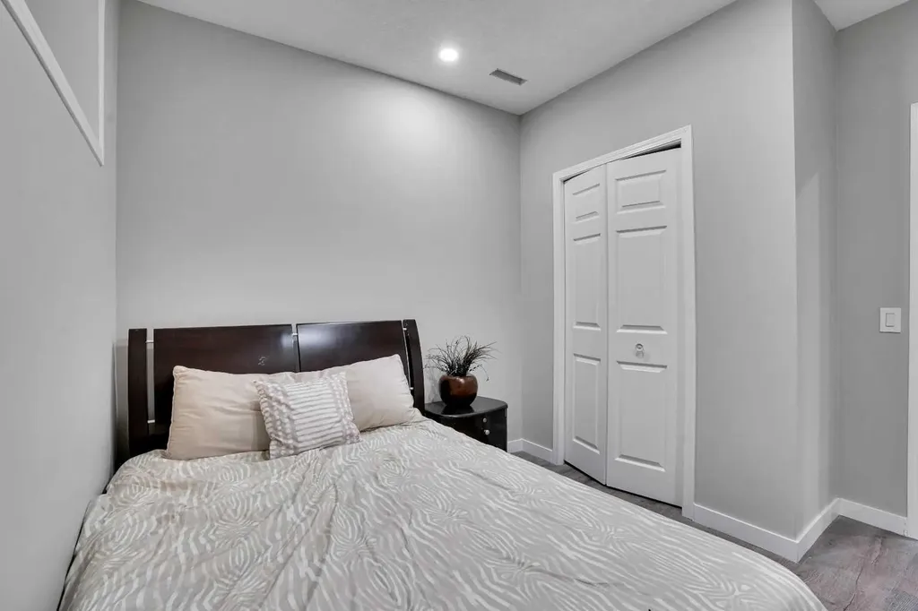 119 Panton Landing NW Calgary AB T3K 0W4