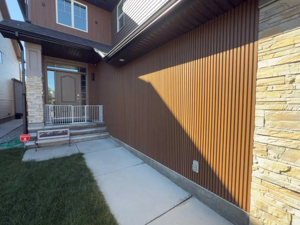 119 Panton Landing NW Calgary AB T3K 0W4