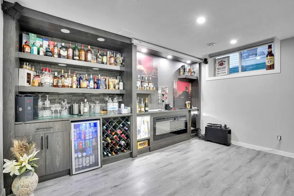 119 Panton Landing NW Calgary AB T3K 0W4