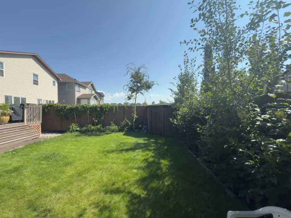 119 Panton Landing NW Calgary AB T3K 0W4