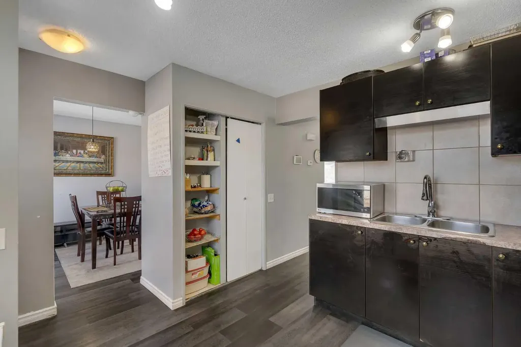 354 Aboyne Place NE Calgary AB T2A 5Y9