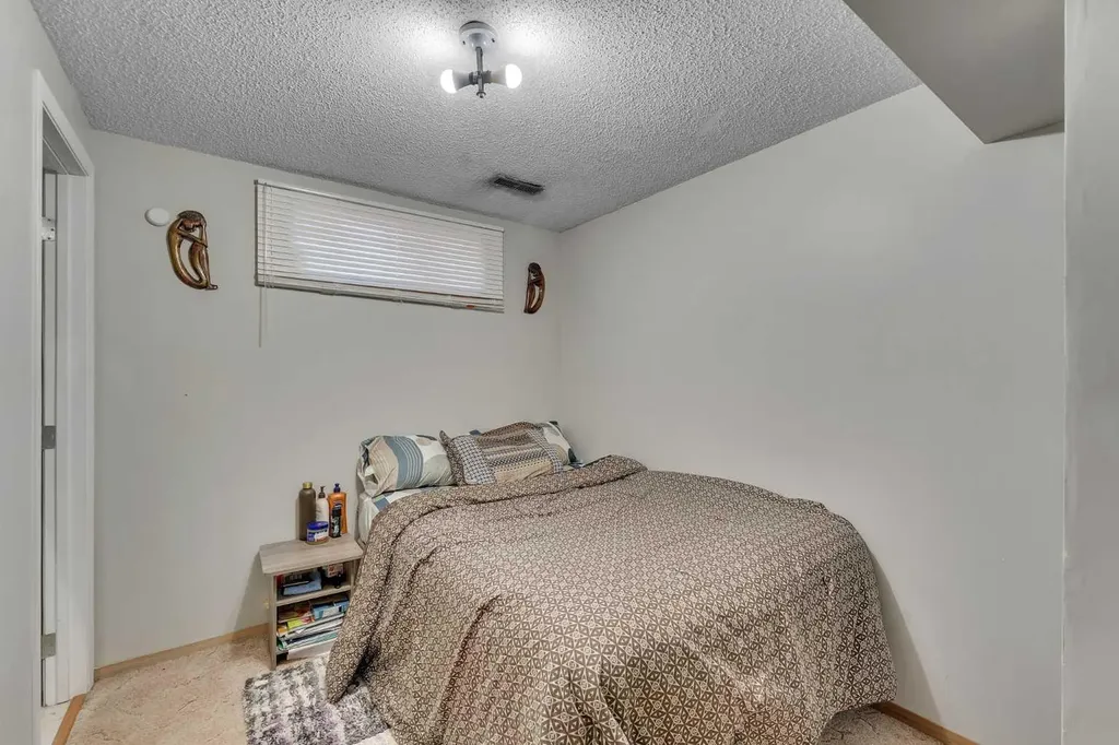 354 Aboyne Place NE Calgary AB T2A 5Y9