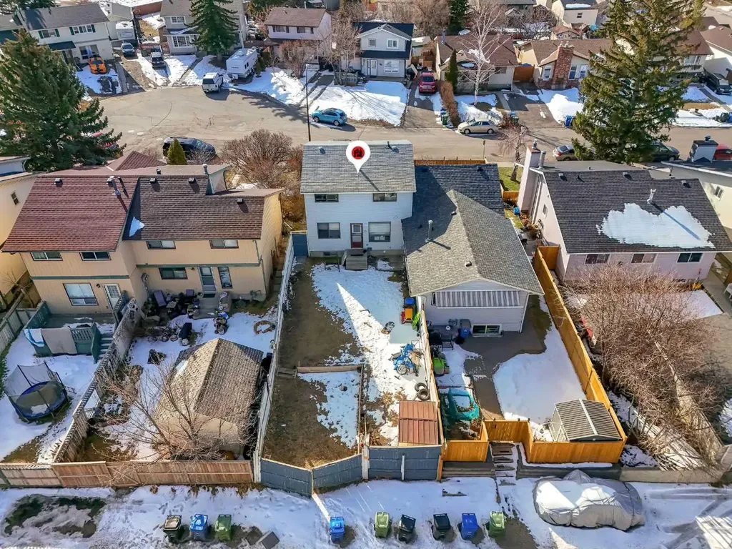354 Aboyne Place NE Calgary AB T2A 5Y9