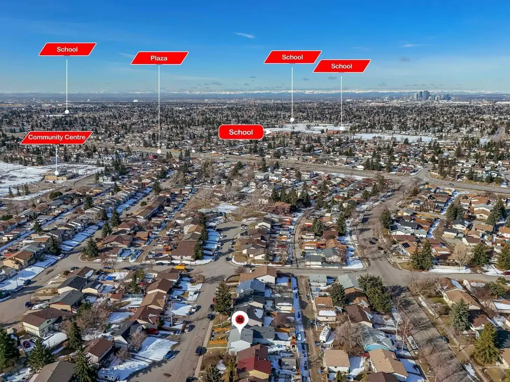 354 Aboyne Place NE Calgary AB T2A 5Y9