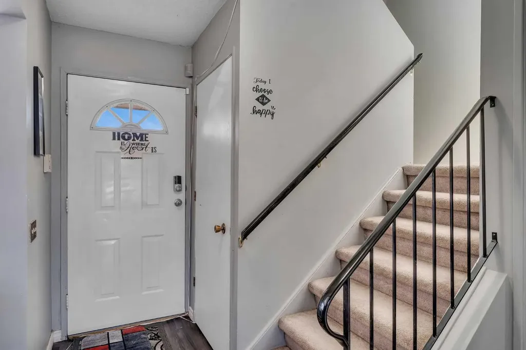 354 Aboyne Place NE Calgary AB T2A 5Y9