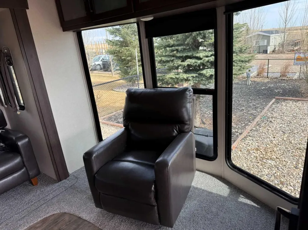 8 Travers Ridge Way Rural Vulcan County AB T0L 2B0