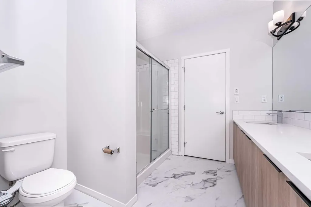 40 Carrington Plaza N Calgary AB T3P 1X7