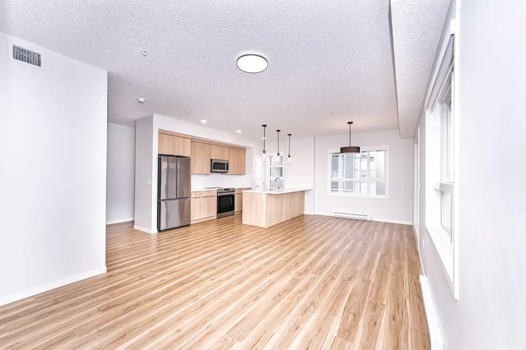 40 Carrington Plaza N Calgary AB T3P 1X7
