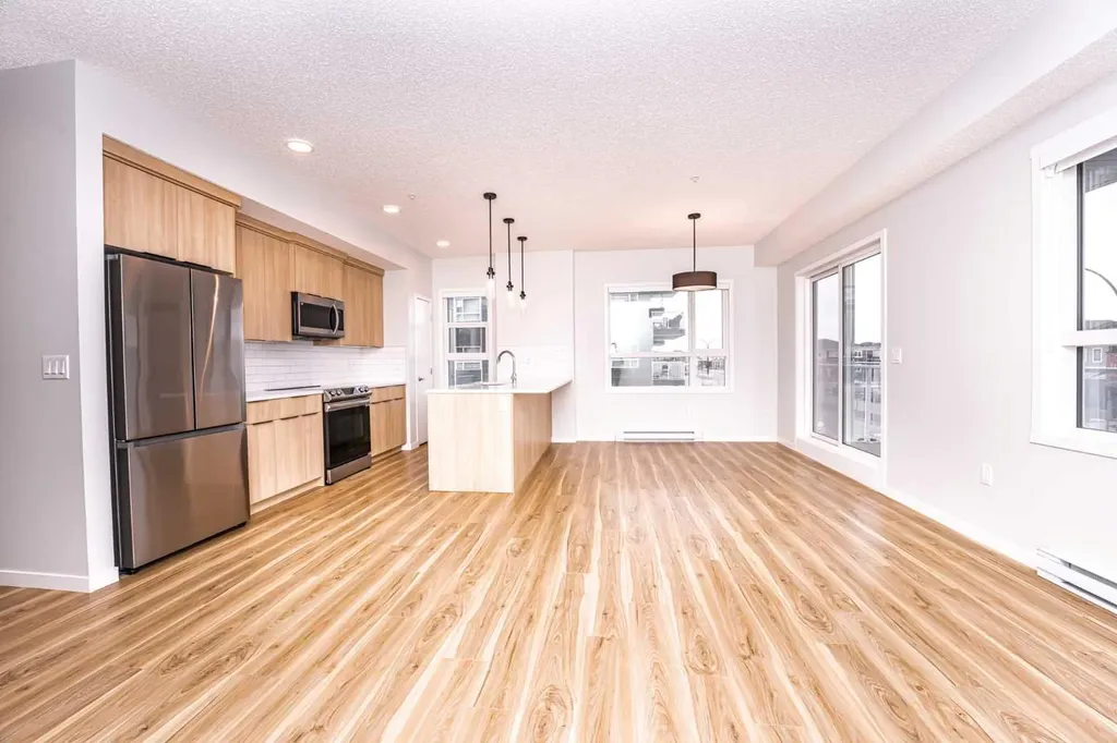 40 Carrington Plaza N Calgary AB T3P 1X7