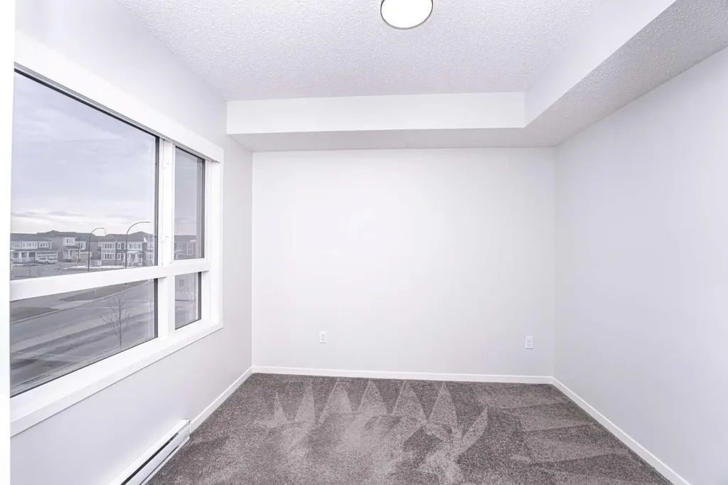 40 Carrington Plaza N Calgary AB T3P 1X7