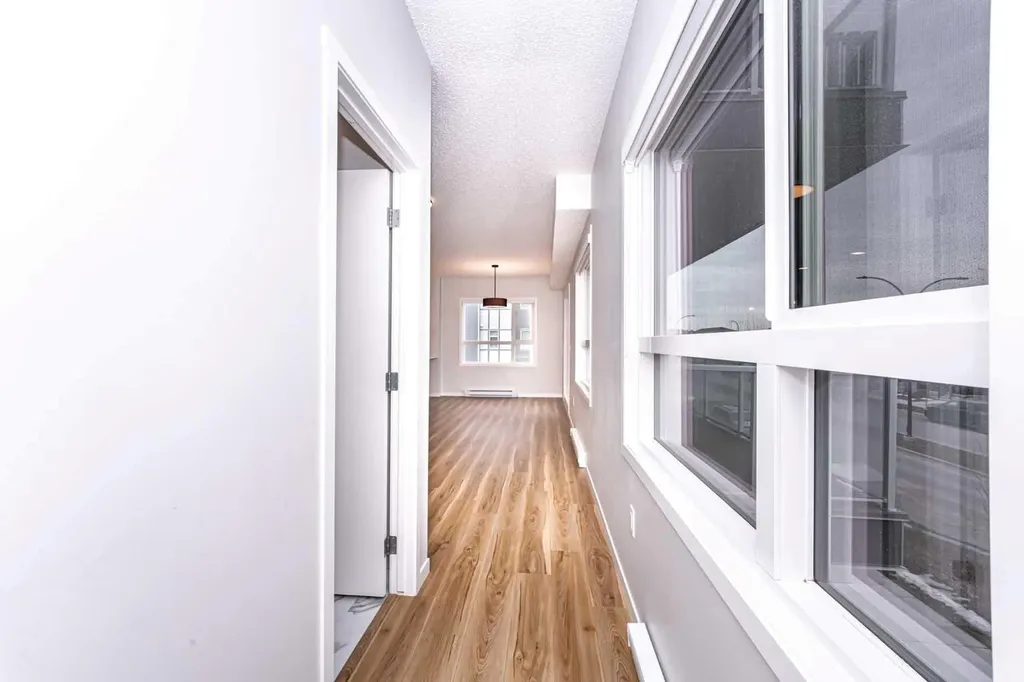 40 Carrington Plaza N Calgary AB T3P 1X7