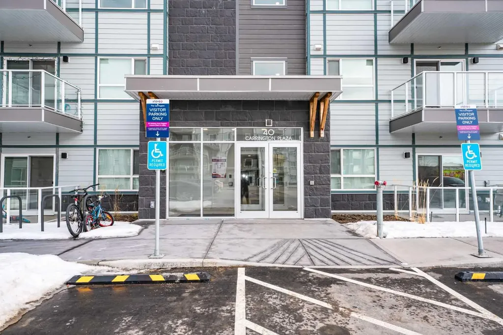 40 Carrington Plaza N Calgary AB T3P 1X7