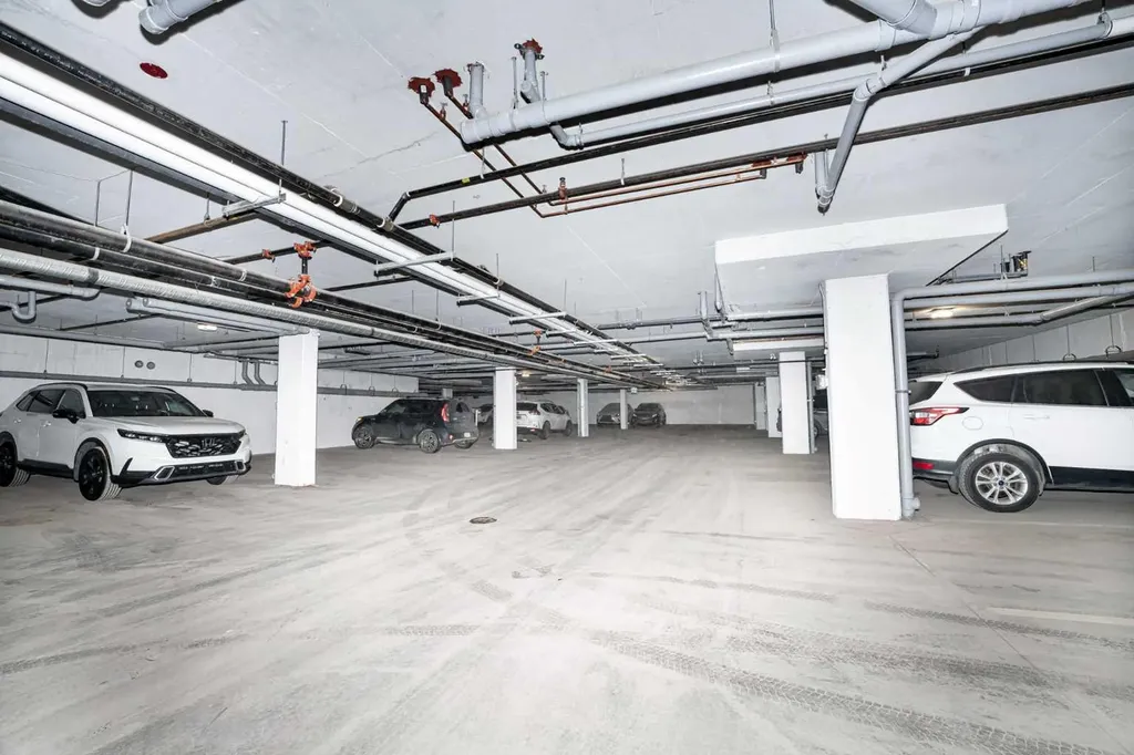 40 Carrington Plaza N Calgary AB T3P 1X7