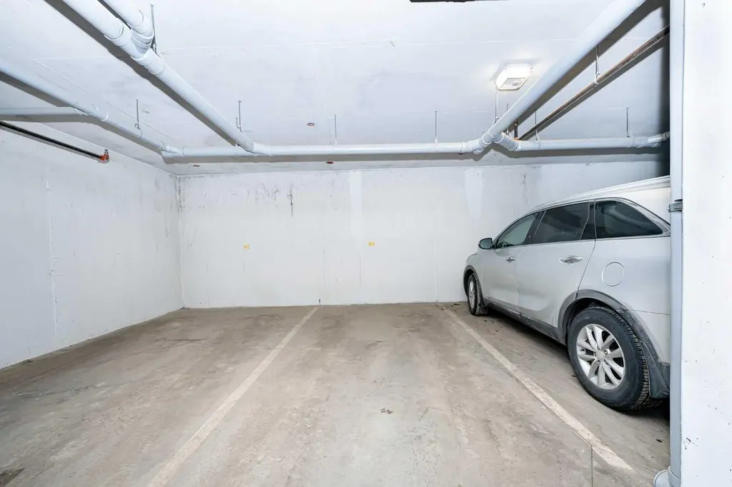 40 Carrington Plaza N Calgary AB T3P 1X7