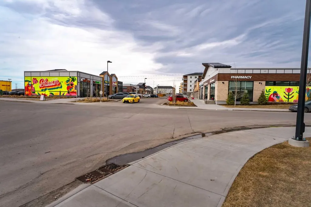 40 Carrington Plaza N Calgary AB T3P 1X7