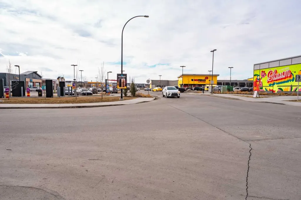 40 Carrington Plaza N Calgary AB T3P 1X7