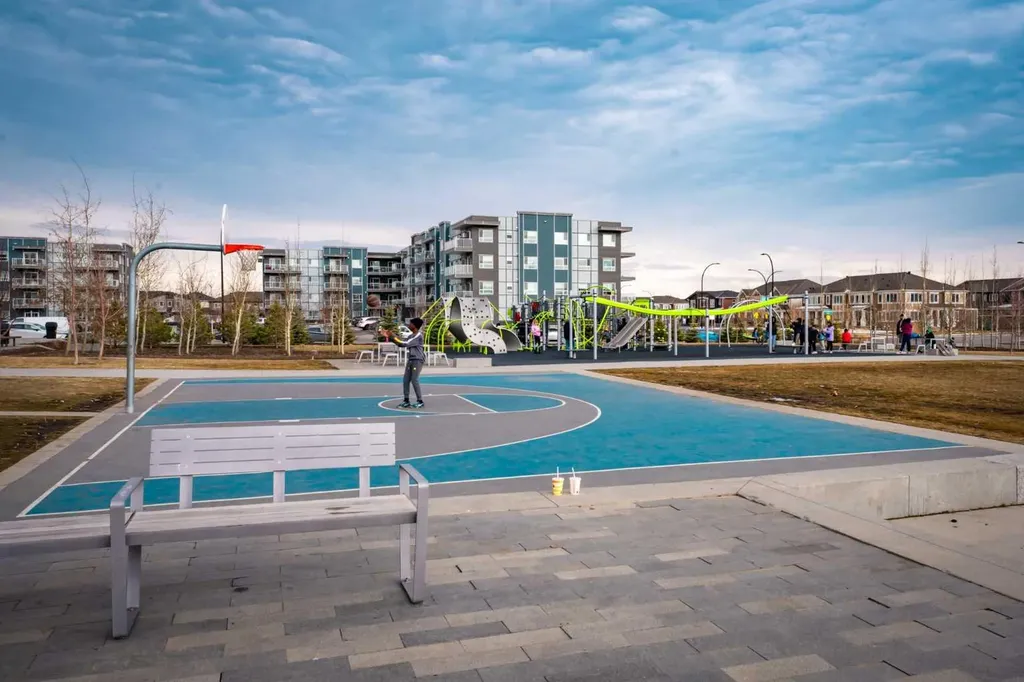 40 Carrington Plaza N Calgary AB T3P 1X7