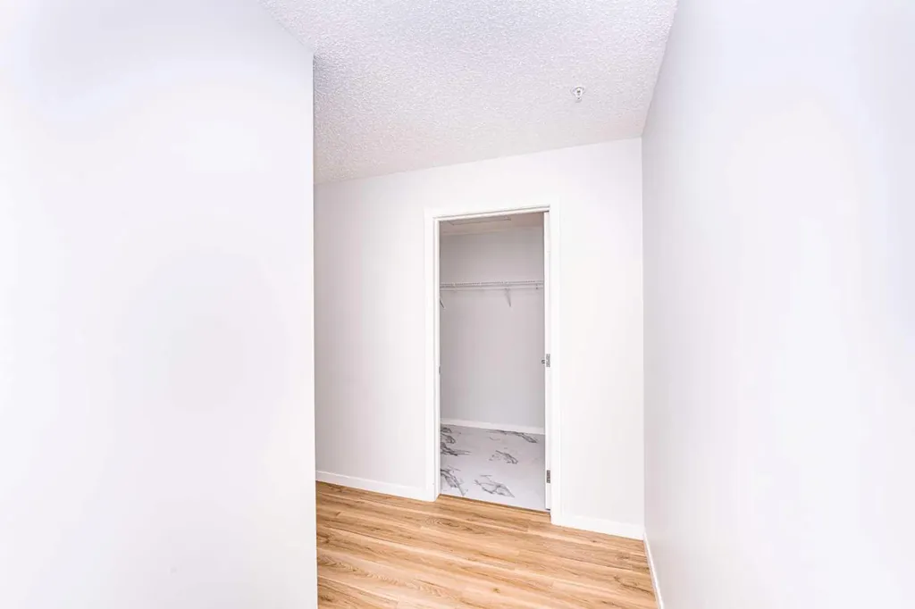 40 Carrington Plaza N Calgary AB T3P 1X7