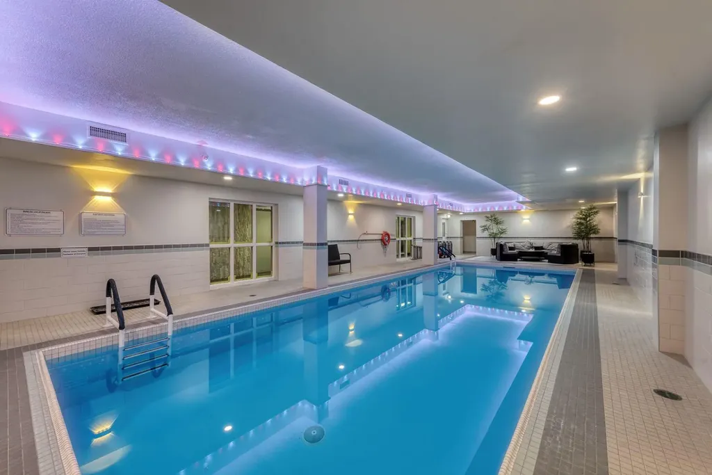 340 14 Avenue SW Calgary AB T2R 1H4