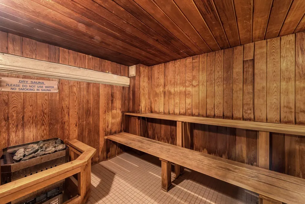 340 14 Avenue SW Calgary AB T2R 1H4
