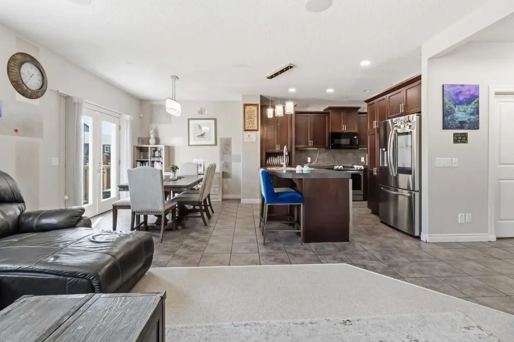 19 Saddleland Drive Calgary AB T3J5J3